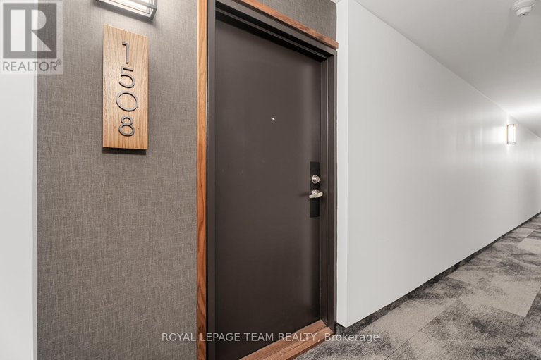 28640846/1508-40-landry-street/vanier/ottawa/ontario/K1L8K4_29