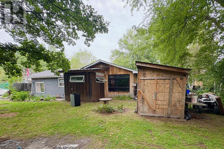 28710222/2401-totem-ranch-road/north-grenville-twp-kemptville-south/north-grenville/ontario/K0G1T0_18