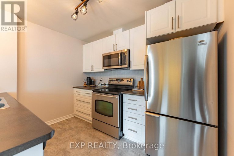 28438398/d-221-crestway-drive/barrhaven-east/ottawa/ontario/K2G0A9_11