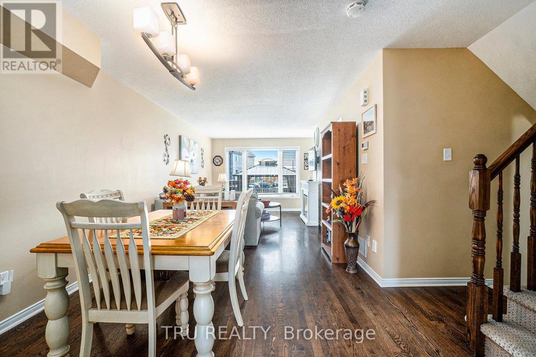 28989058/214-arrita-street-e/emerald-meadowstrailwest/ottawa/ontario/K2S0J7_8
