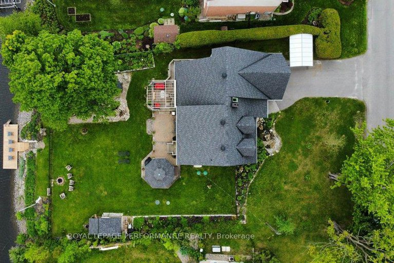 28347895/6099-james-bell-drive/manotick-south-to-roger-stevens/ottawa/ontario/K4M1B3_30