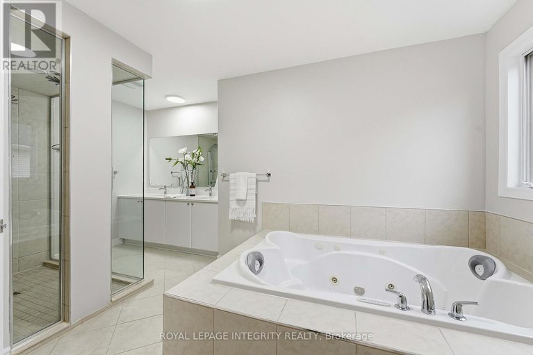 29145145/607-devonwood-circle/blossom-parkkemp-parkfindlay-creek/ottawa/ontario/K1T4E6_29