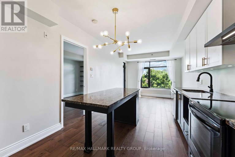 28612449/316-808-bronson-avenue/dows-lake/ottawa/ontario/K1S5A4_13