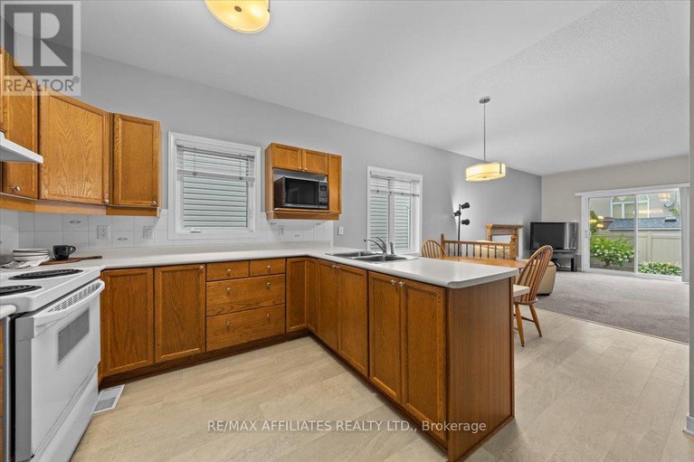 28798162/1147-mulder-avenue/fallingbrookgardenway-south/ottawa/ontario/K4A4G8_12