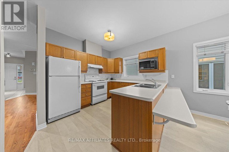28798162/1147-mulder-avenue/fallingbrookgardenway-south/ottawa/ontario/K4A4G8_13