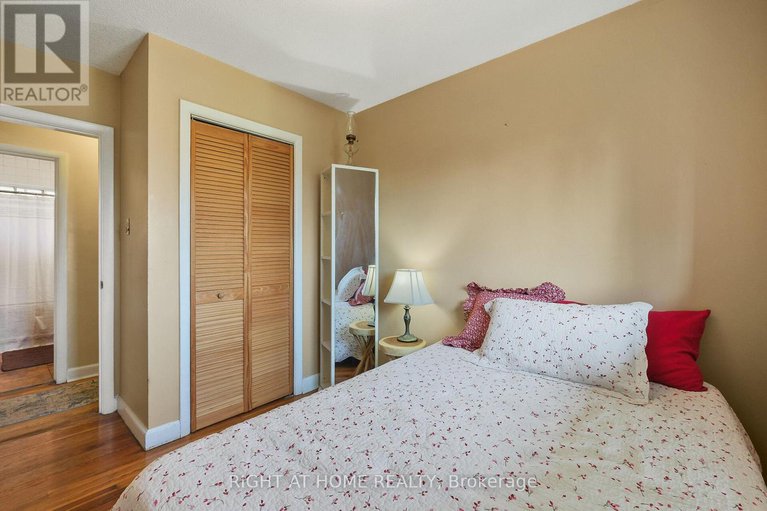 28854766/205-withrow-avenue/meadowlandsst-claire-gardens/ottawa/ontario/K2G2J8_28