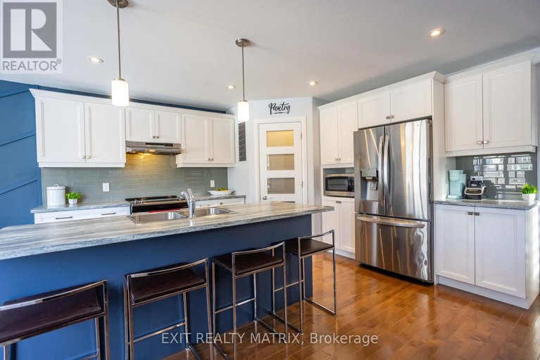 29378687/273-central-park-boulevard/village-of-russell/russell/ontario/K4R0E9_10