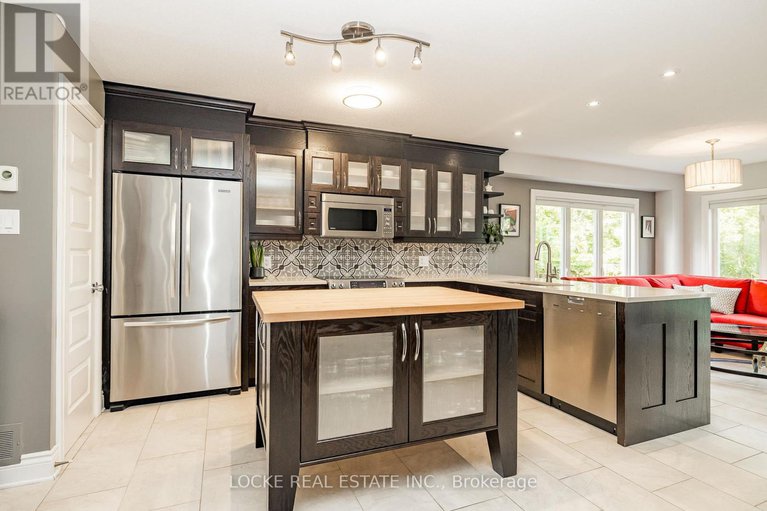 28872306/106-parkrose-private/chatelaine-village/ottawa/ontario/K4A0N8_11