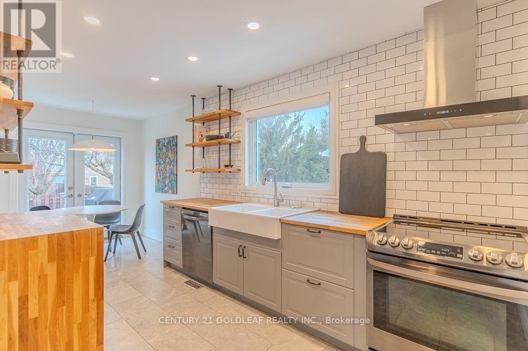 29669165/6-pemberton-crescent/manordale/ottawa/ontario/K2G4Y9_7