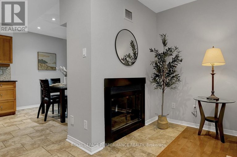 29463580/19-columbus-avenue/overbrook/ottawa/ontario/K1K1R2_8