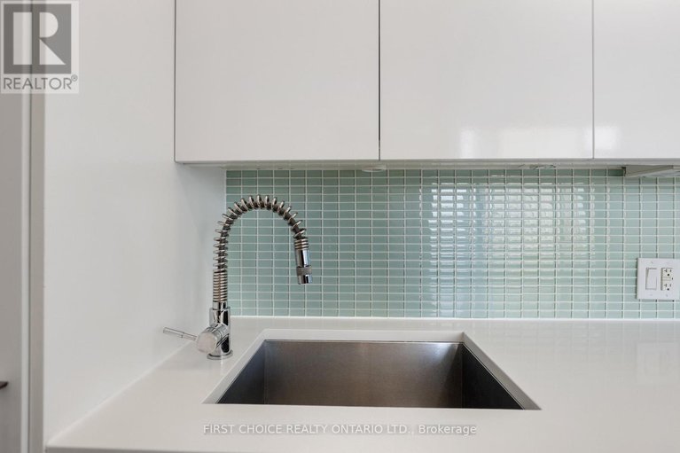 29376195/506-201-parkdale-avenue/mechanicsville/ottawa/ontario/K1Y1E8_19