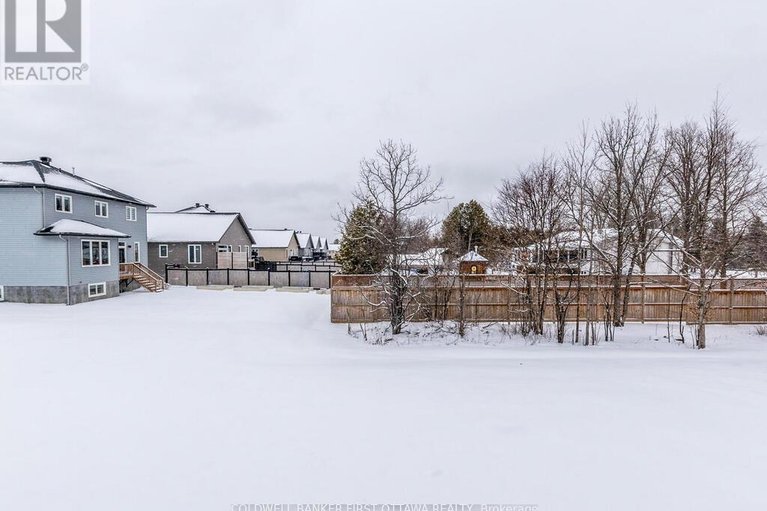 29499474/627-bracewell-street/mississippi-mills-ramsay-twp/mississippi-mills/ontario/K0A1A0_28