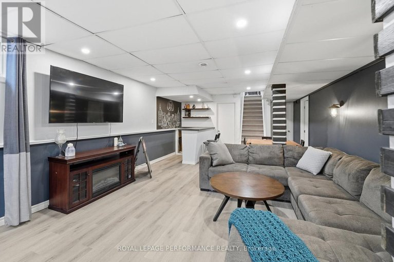 29682639/3071-young-street/clarencerockland-twp/clarence-rockland/ontario/K0A2A0_28