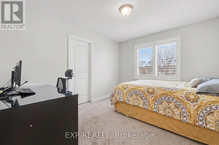 29597268/73-bristling-crescent/half-moon-bay/ottawa/ontario/K2J6C2_27