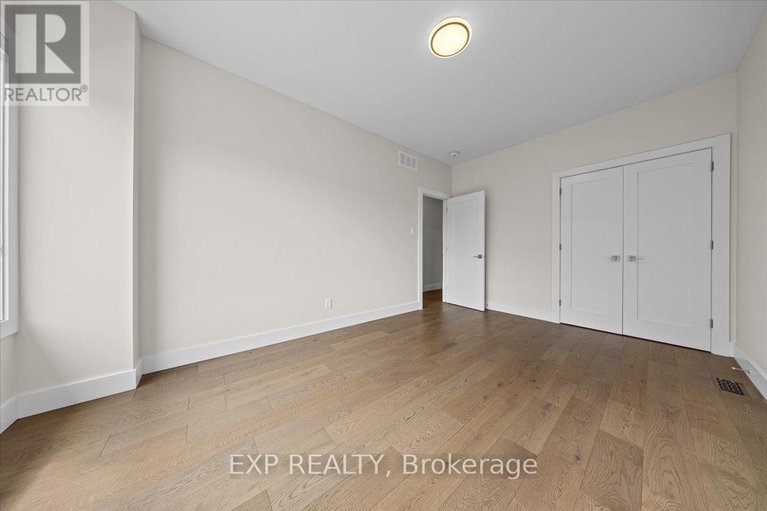 29125284/71-king-george-street/overbrookcastle-heights/ottawa/ontario/K1K1V4_21