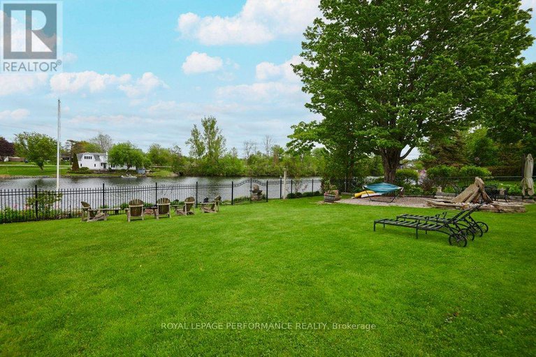 28846758/6099-james-bell-drive/manotick-south-to-roger-stevens/ottawa/ontario/K4M1B3_31