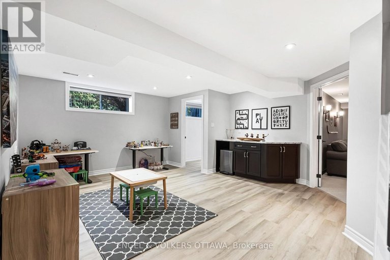 29666801/32-barcham-crescent/hearts-desire/ottawa/ontario/K2J3Z7_35