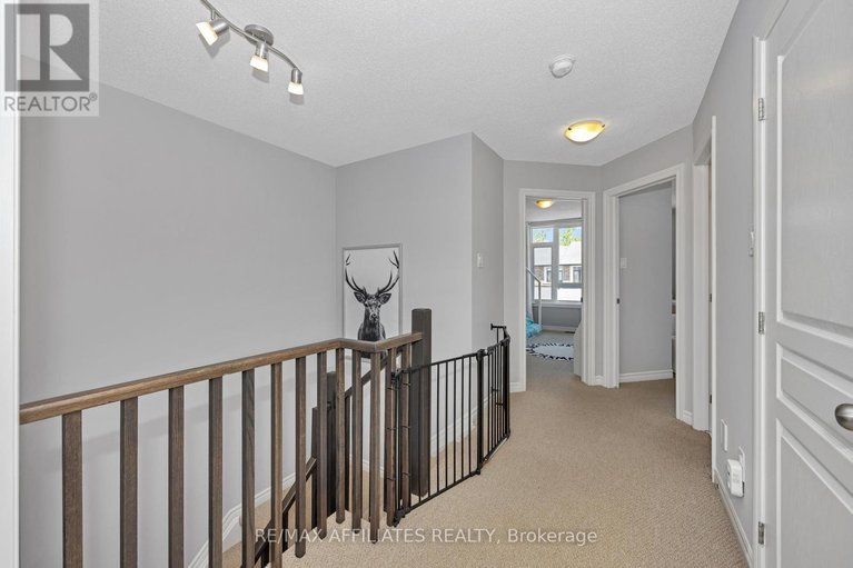 28568493/153-mattingly-way/riverside-southgloucester-glen/ottawa/ontario/K4M0C5_18