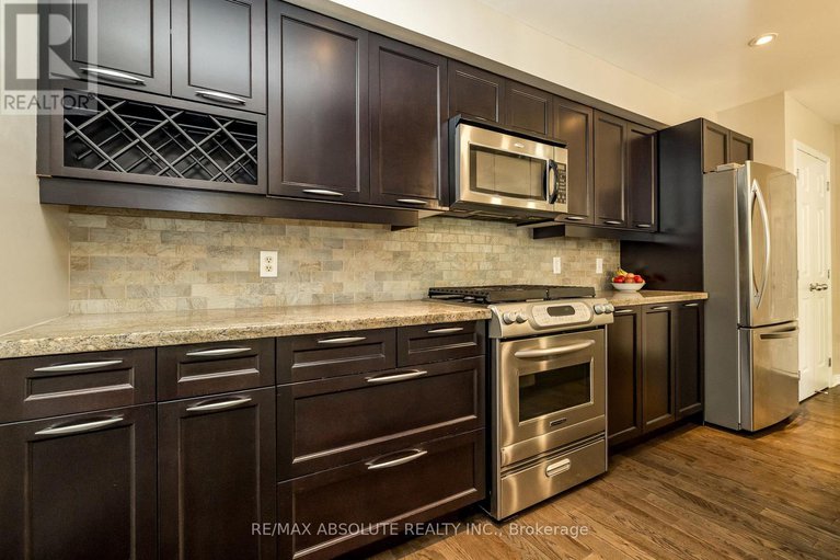 28472136/400-evenwood-private/stonebridge/ottawa/ontario/K2J0E5_12