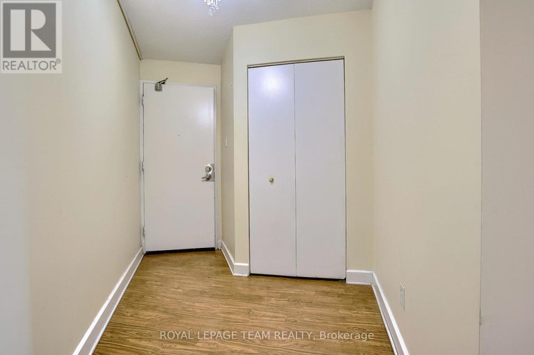 28585599/2504-1380-prince-of-wales-drive/carleton-square/ottawa/ontario/K2C3N5_3