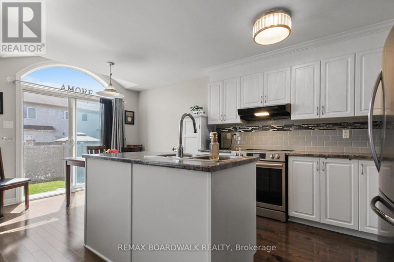 29665086/249-garrity-crescent/strandherd/ottawa/ontario/K2J3T6_9