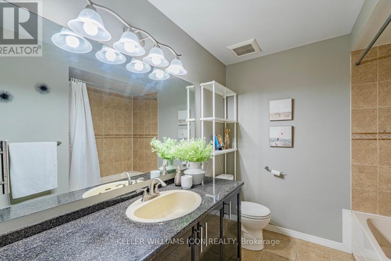 29353088/83-wrenwood-crescent/centrepointe/ottawa/ontario/K2G5V5_32