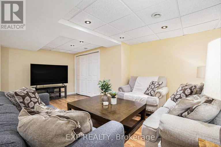 28989055/2400-des-pruches-avenue/orleans-village/ottawa/ontario/K1W1K5_32