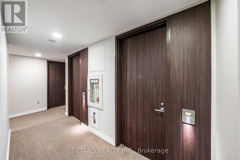 28331469/1703-111-champagne-avenue-s/west-centre-town/ottawa/ontario/K1S5V3_3