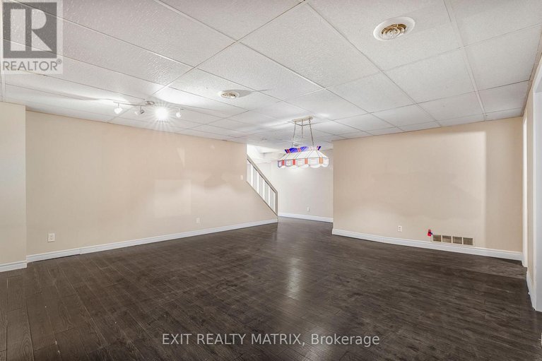 29666796/203-montee-outaouais-road/town-of-rockland/clarence-rockland/ontario/K4K1G2_42