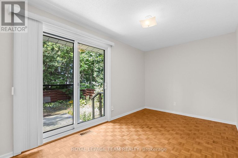 28772681/153-david-drive/meadowlandsst-claire-gardens/ottawa/ontario/K2G2N6_18