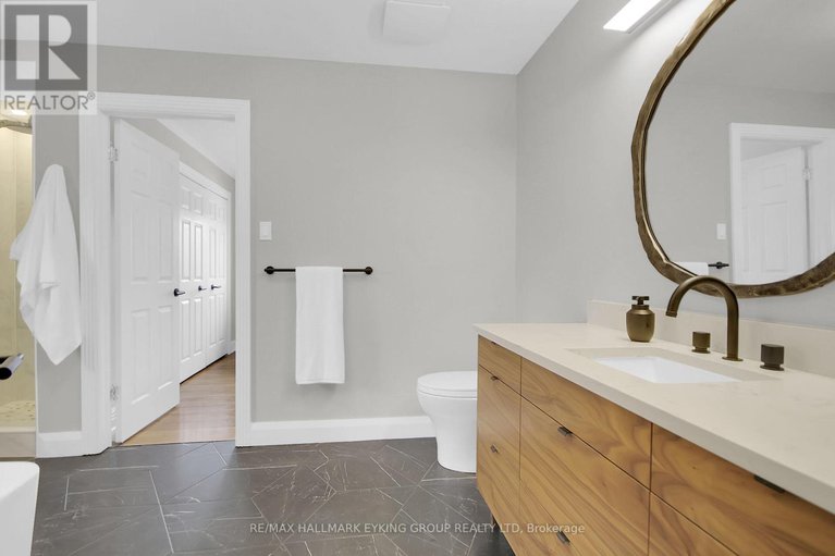 28224852/19-campfield-court/pineglencountry-place/ottawa/ontario/K2E7X8_42
