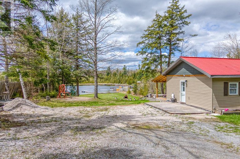 28322122/775-darling-concession-7/lanark-highlands-darling-twp/lanark-highlands/ontario/K0A1P0_3