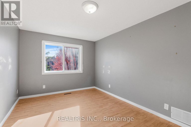 29041459/1598-meadowfield-place/chapel-hill/ottawa/ontario/K1C5V6_16