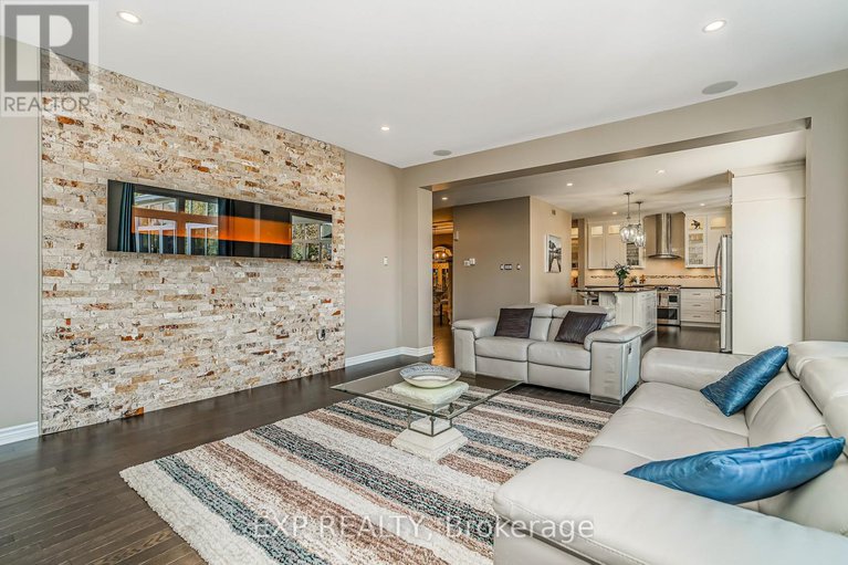 29033765/327-dunlin-ridge/half-moon-bay/ottawa/ontario/K2J0E3_19