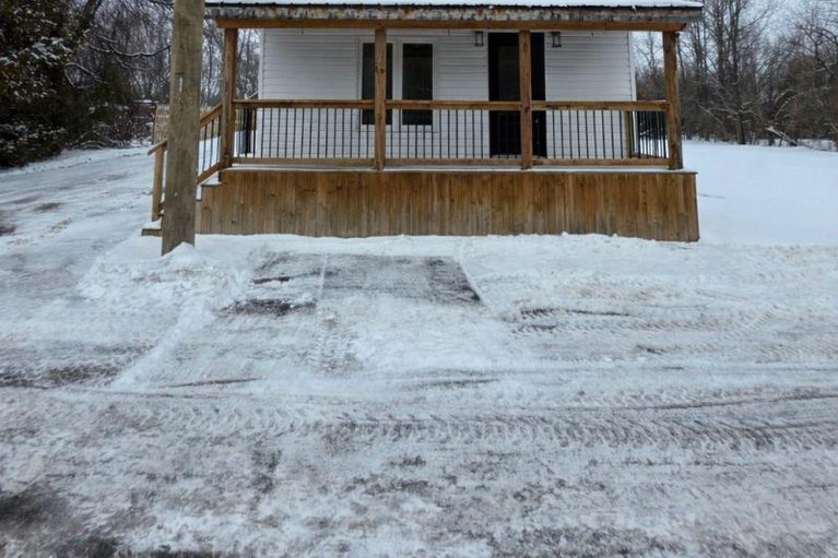 29213899/12361-winchester-springs-road/north-dundas-winchester-twp/north-dundas/ontario/K0C2L0_1