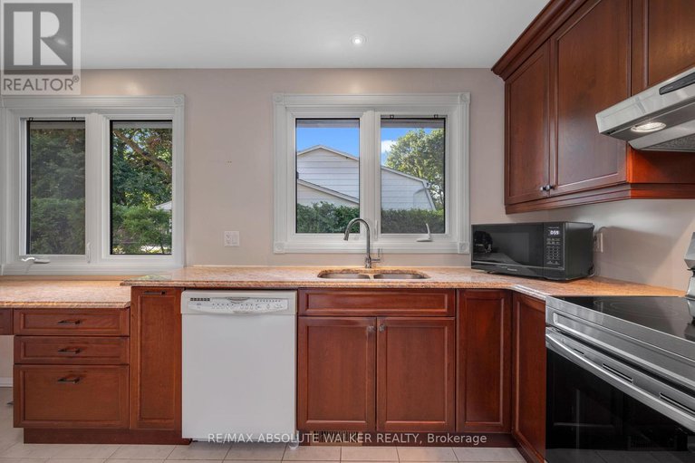 28746001/1439-metz-crescent/carson-meadows/ottawa/ontario/K1K3Z9_17