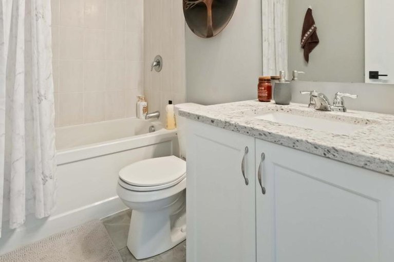 29040805/829-mikinak-road/cfb-rockcliffe-and-area/ottawa/ontario/K1K4Z9_26