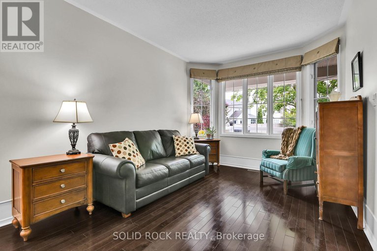 28645077/1824-mccallum-drive/fallingbrookgardenway-south/ottawa/ontario/K4A3T7_8