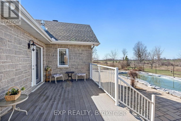 28552096/5940-brophy-drive/south-of-fallowfield-road/ottawa/ontario/K0A2Z0_16