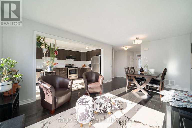 28954460/380-rouncey-road/emerald-meadowstrailwest/ottawa/ontario/K2V0H9_7