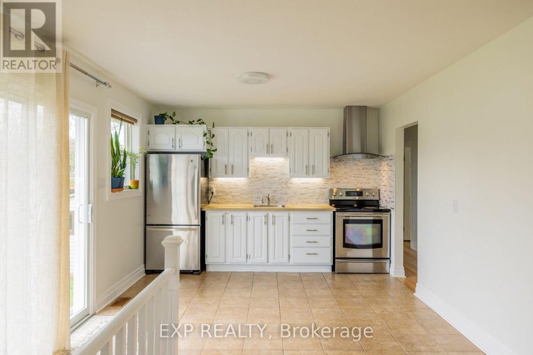 28908763/1954-rosebella-avenue/blossom-parkleitrim/ottawa/ontario/K1T1G7_7