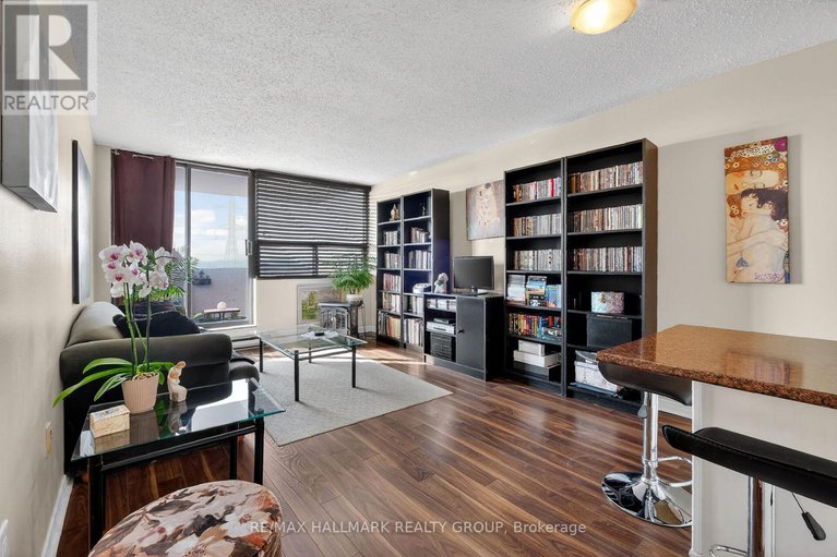 29377348/404-2019-bank-street/ellwood/ottawa/ontario/K1V0N1_3