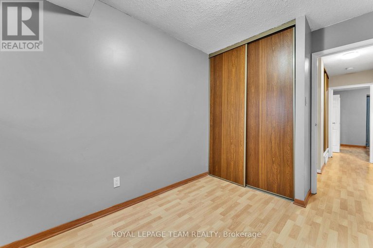 29431767/61-3344-uplands-drive/hunt-club/ottawa/ontario/K1V9R9_25