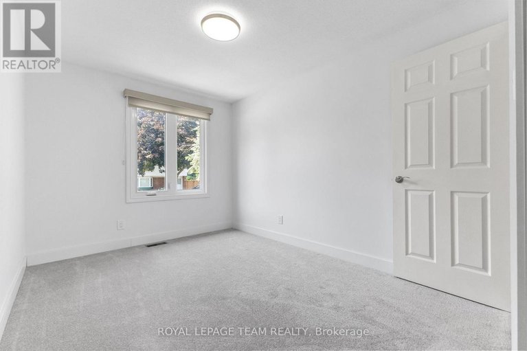 28608553/29-ashgrove-crescent/briargreen/ottawa/ontario/K2G0S1_19