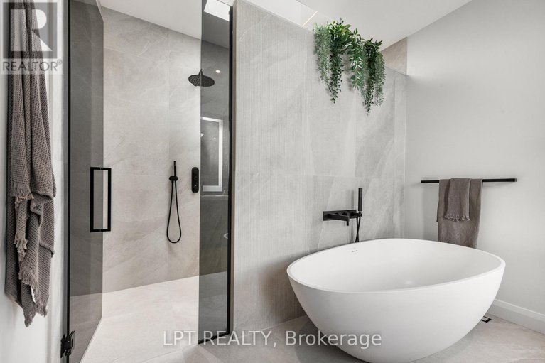 28352170/322-perrier-avenue/vanier/ottawa/ontario/K1L5C7_30