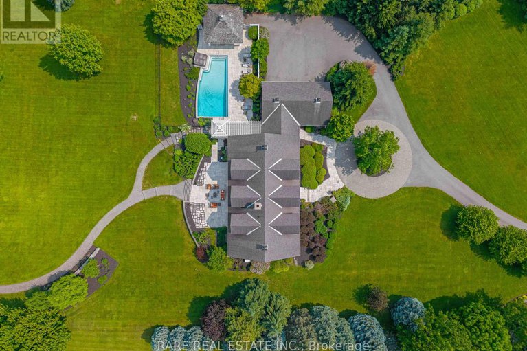 28517332/6029-rideau-valley-drive-n/manotick-south-to-roger-stevens/ottawa/ontario/K4M1B3_40