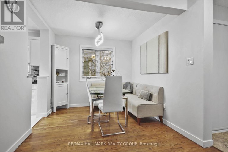 29216431/52-peacock-crescent/cedargrovefraserdale/ottawa/ontario/K2J3P7_12