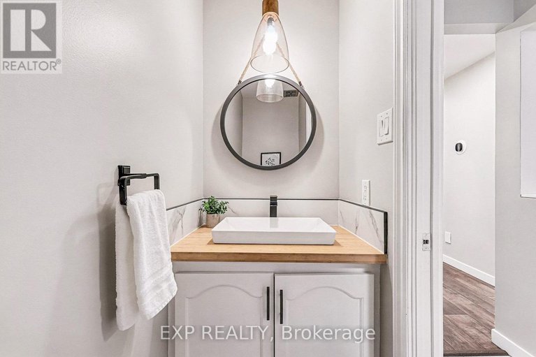 29150230/23-mccurdy-drive/katimavik/ottawa/ontario/K2L2W7_11