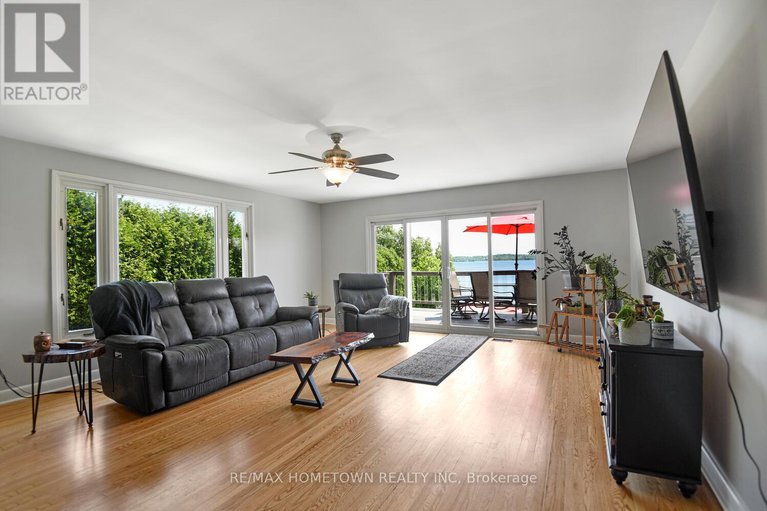 28510272/1643-county-road-2-road/augusta-twp/augusta/ontario/K0E1T0_18