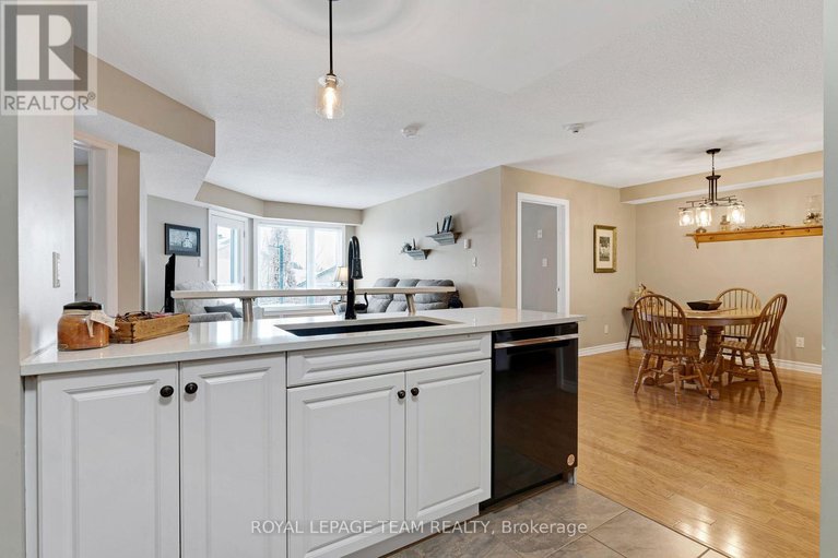 29357377/205-398-van-buren-street/kemptville/north-grenville/ontario/K0G1J0_13